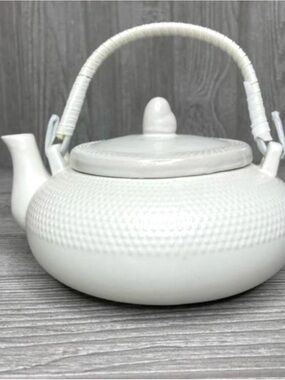 Sweet Expressions White Iron Kettle Ceramic Teapot with Woven Handle (no filter)
